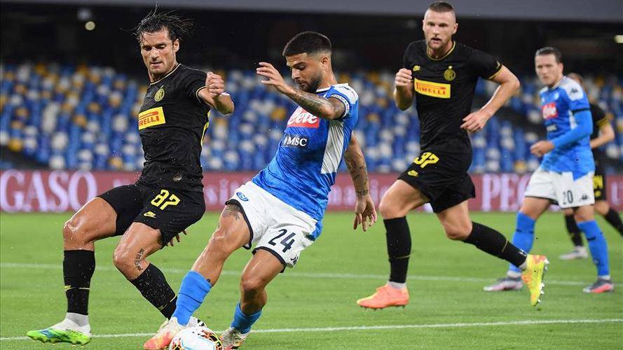 与后场杀球 与后场杀球